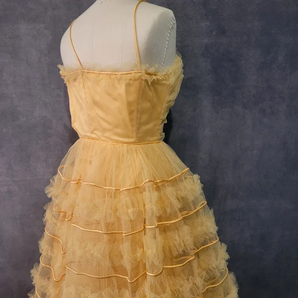 Vintage gold cupcake dress - Picture 6 of 9